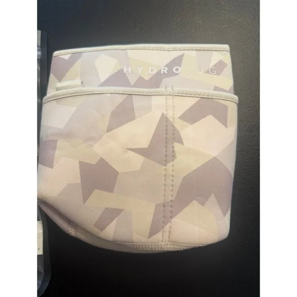 Hydro Jug Sleeve and Strap Camo Type Pattern NEW! - Picture 2 of 2